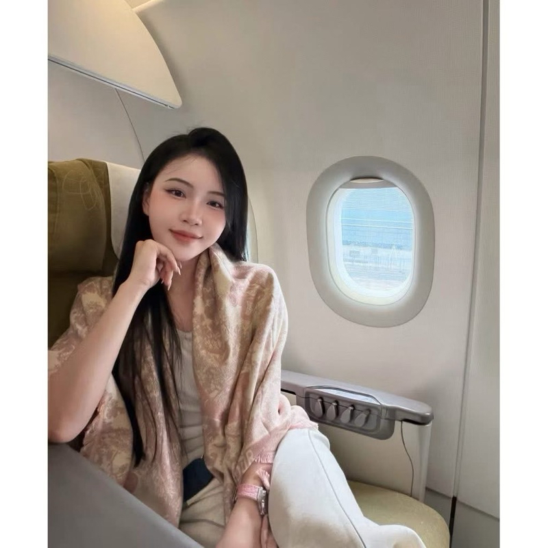 Khăn choàng Hồng Hàng QCCC[ Sẵn]H483