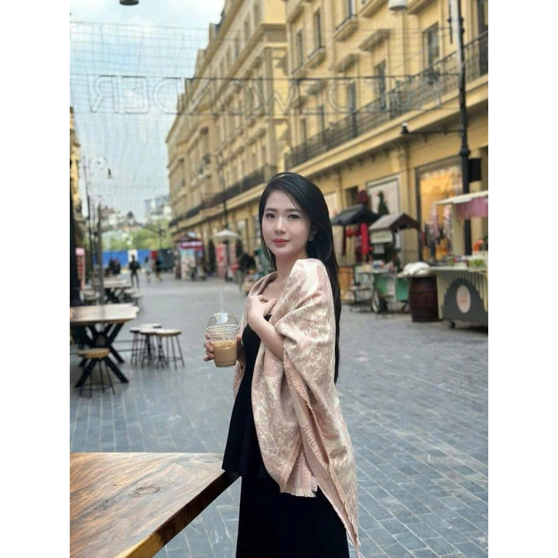 Khăn choàng Hồng Hàng QCCC[ Sẵn]H483