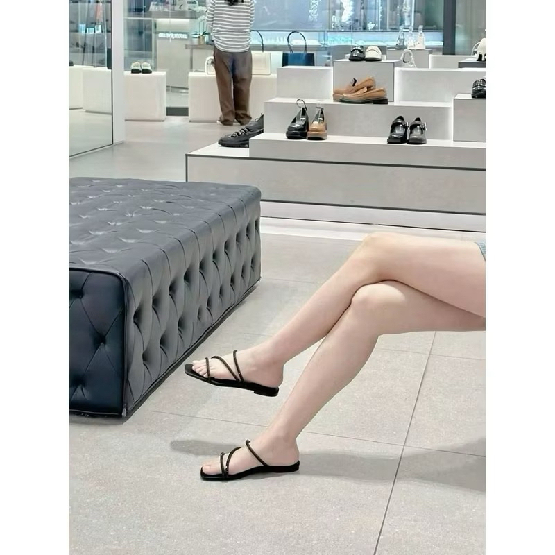 Sandal Dép C mũi vuông đế bệt quai đính đá hạt -6186-T1.4- lấp lánh-H479