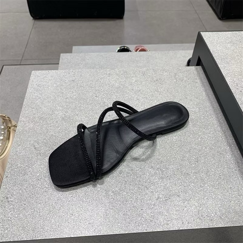 Sandal Dép C mũi vuông đế bệt quai đính đá hạt -6186-T1.4- lấp lánh-H479