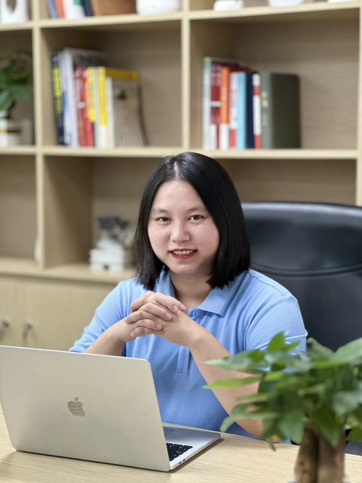 Bà Bùi Thị Huyền Trang – Giám đốc Công ty TNHH Thương mại và Xuất nhập khẩu FANI – đơn vị sản xuất giấy TOP GIA