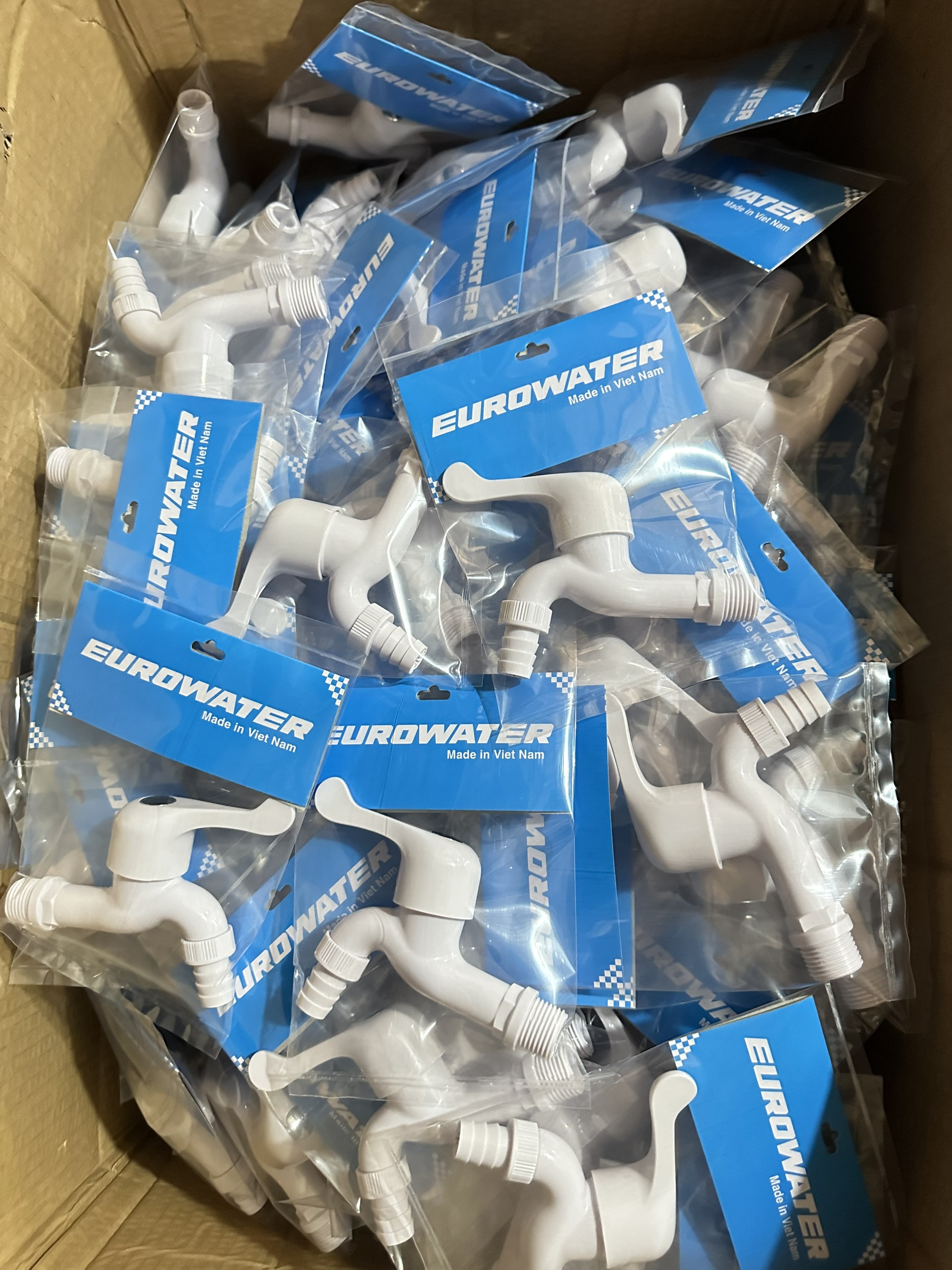 Vòi Nước Nhựa ABS Cao Cấp Eurowater Phi 21