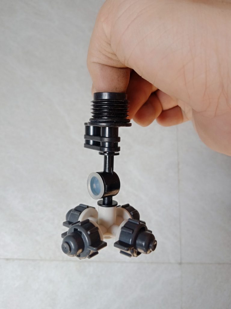 Béc Phun Sương 4 Tia GYMN4132 Có Van Chống Rò – Ren Ngoài 21mm, Tưới Đều 360°