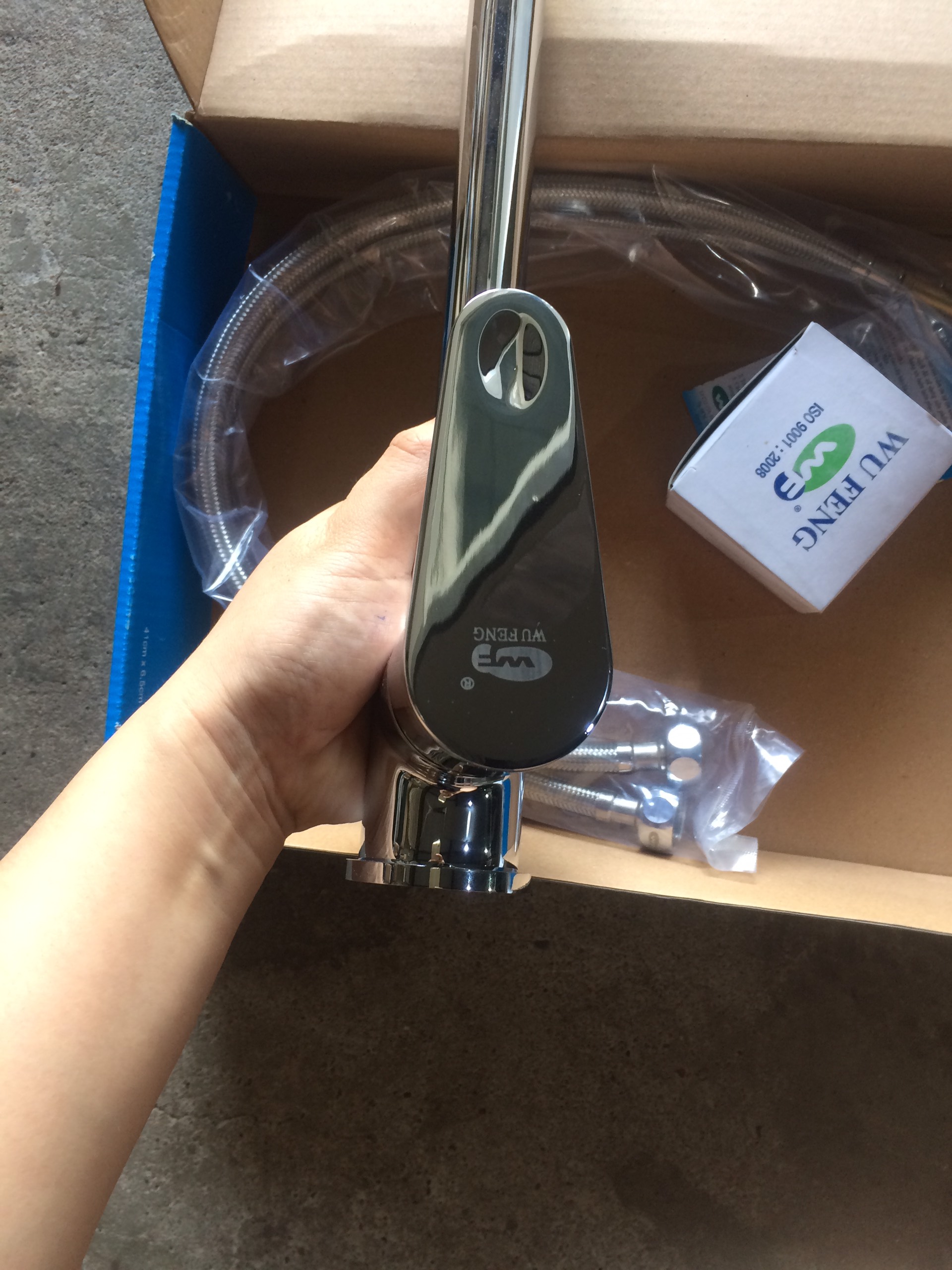 Vòi Rửa Chén Nóng Lạnh Wufeng WF-570 Cao Cấp – Đồng Nguyên Chất, Mạ 6 Lớp Niken Crom