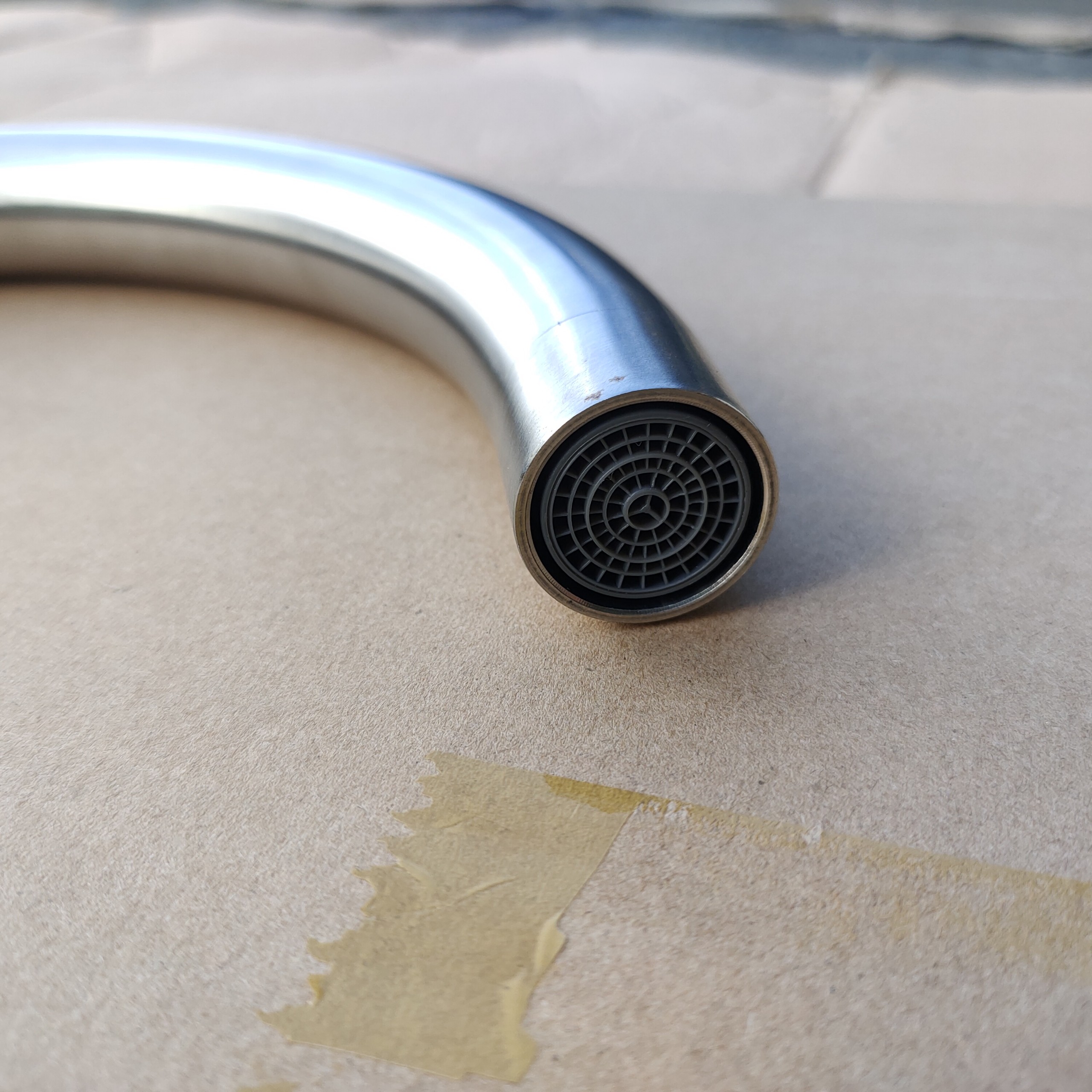 Vòi Rửa Chén Nóng Lạnh Inox 304 Wufeng WF-S941(OX) – Ống 24, Ổ Bi Xoay 360°, Bền Đẹp, Chống Gỉ