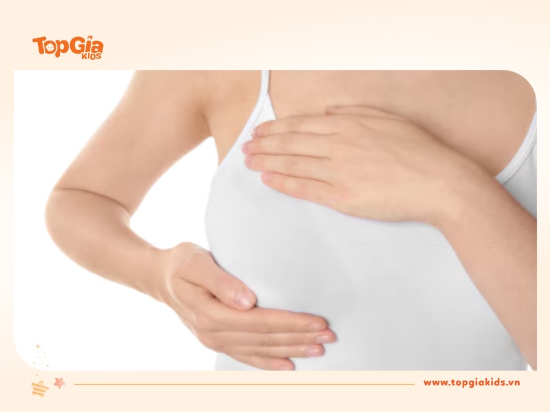 Hướng dẫn cách vắt sữa mẹ bằng tay không đau