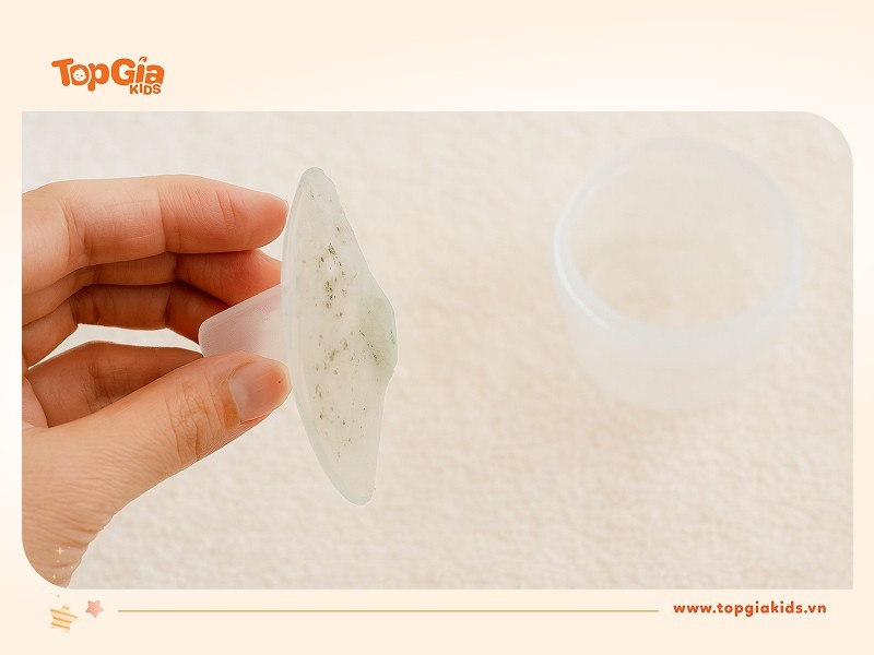 Khi nào mẹ cần thay thế phụ kiện máy hút sữa?