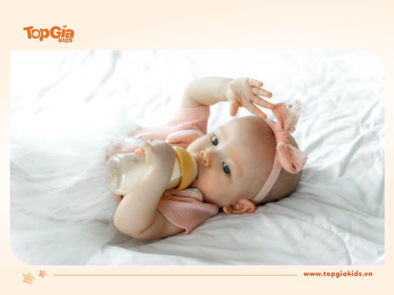 Giải đáp thắc mắc thường gặp về sữa mẹ để ngoài được bao lâu