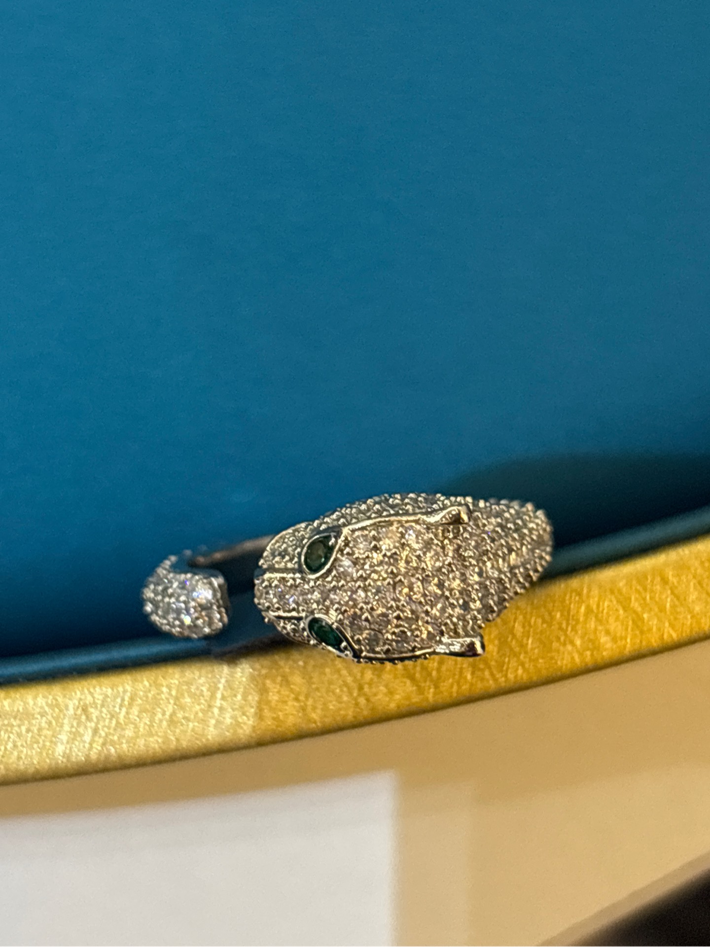 Nhẫn Kim Cương Cartier