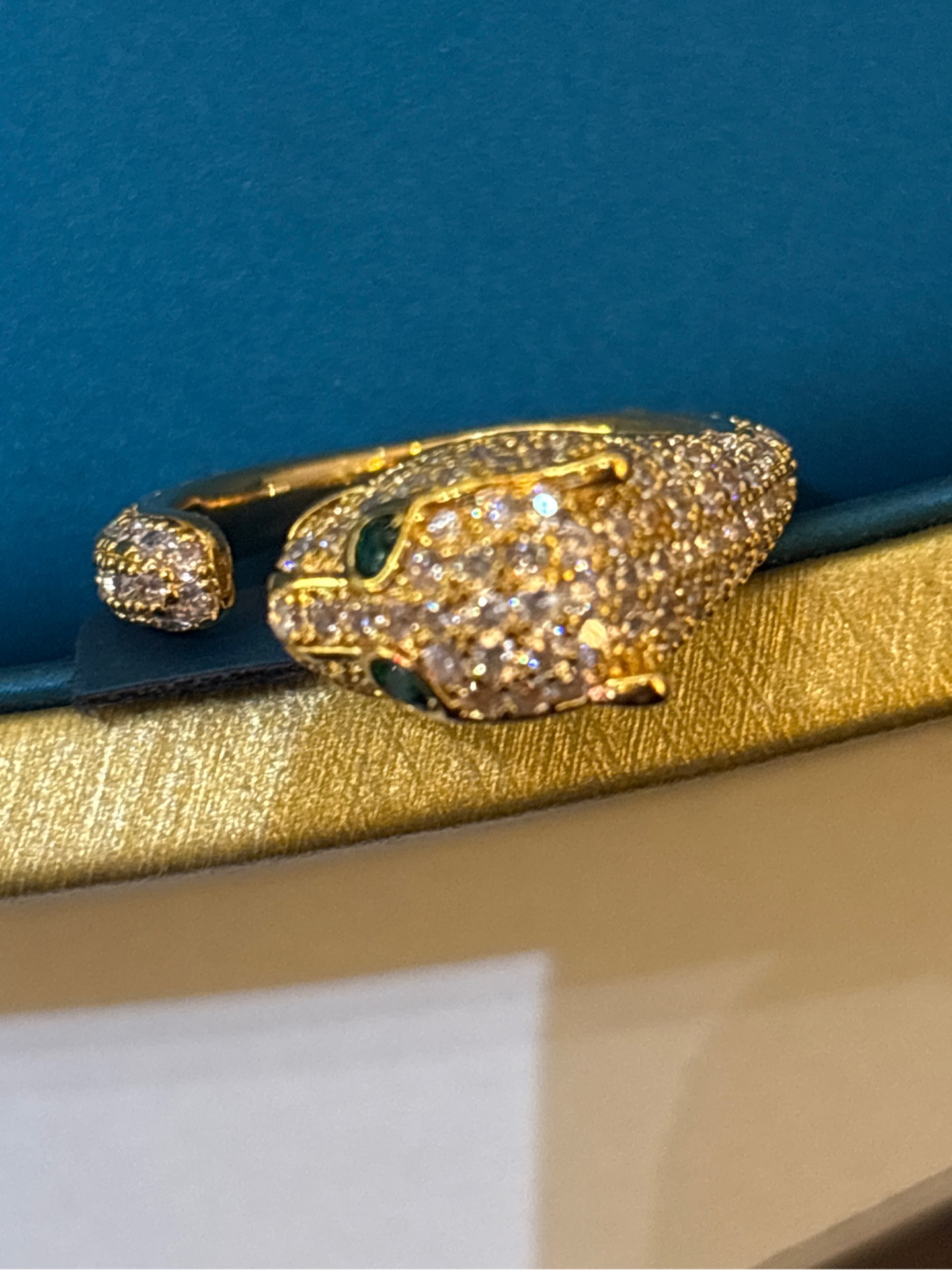 Nhẫn Kim Cương Cartier