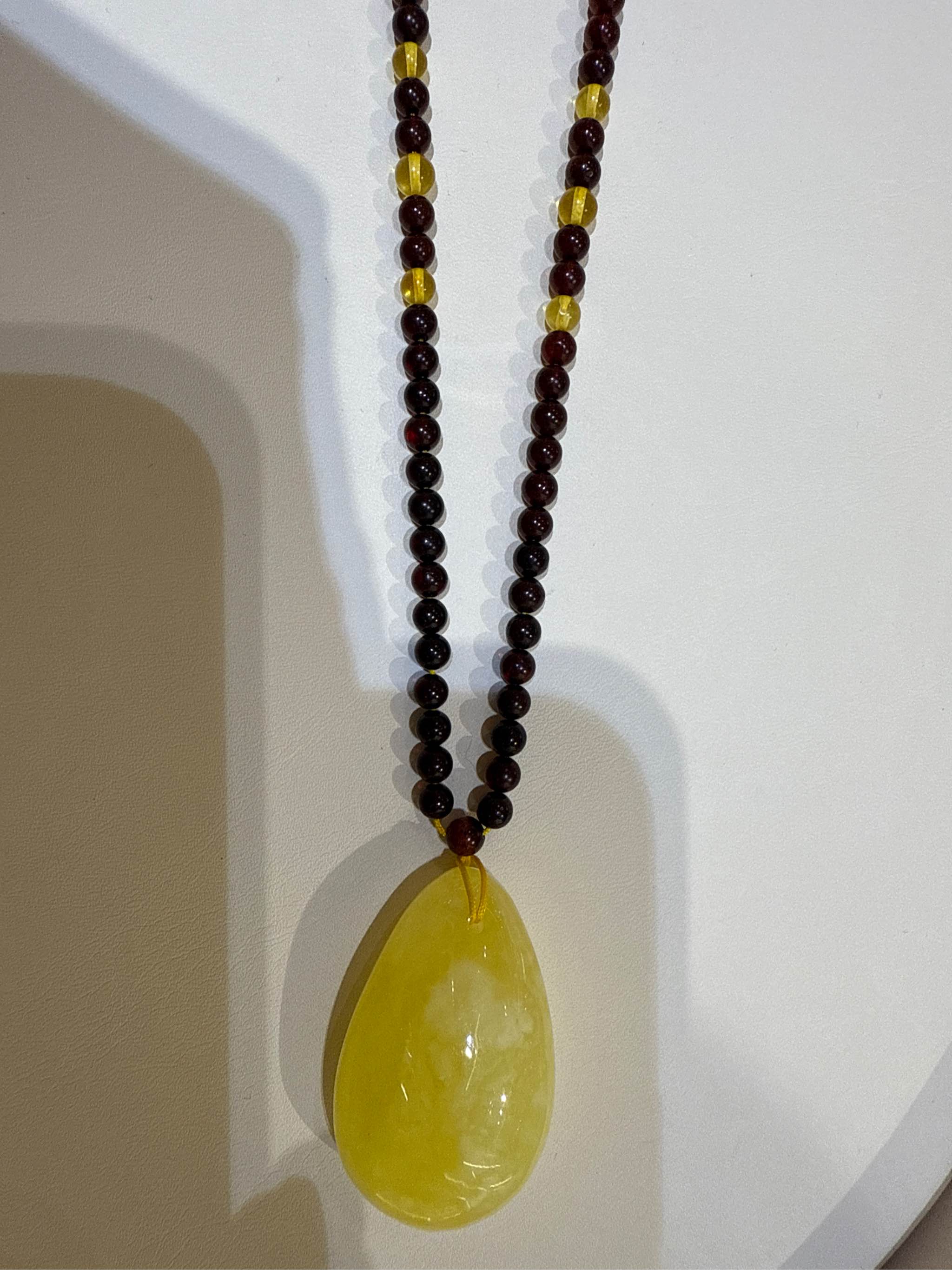 Mặt Dây Chuyền Sáp Ong