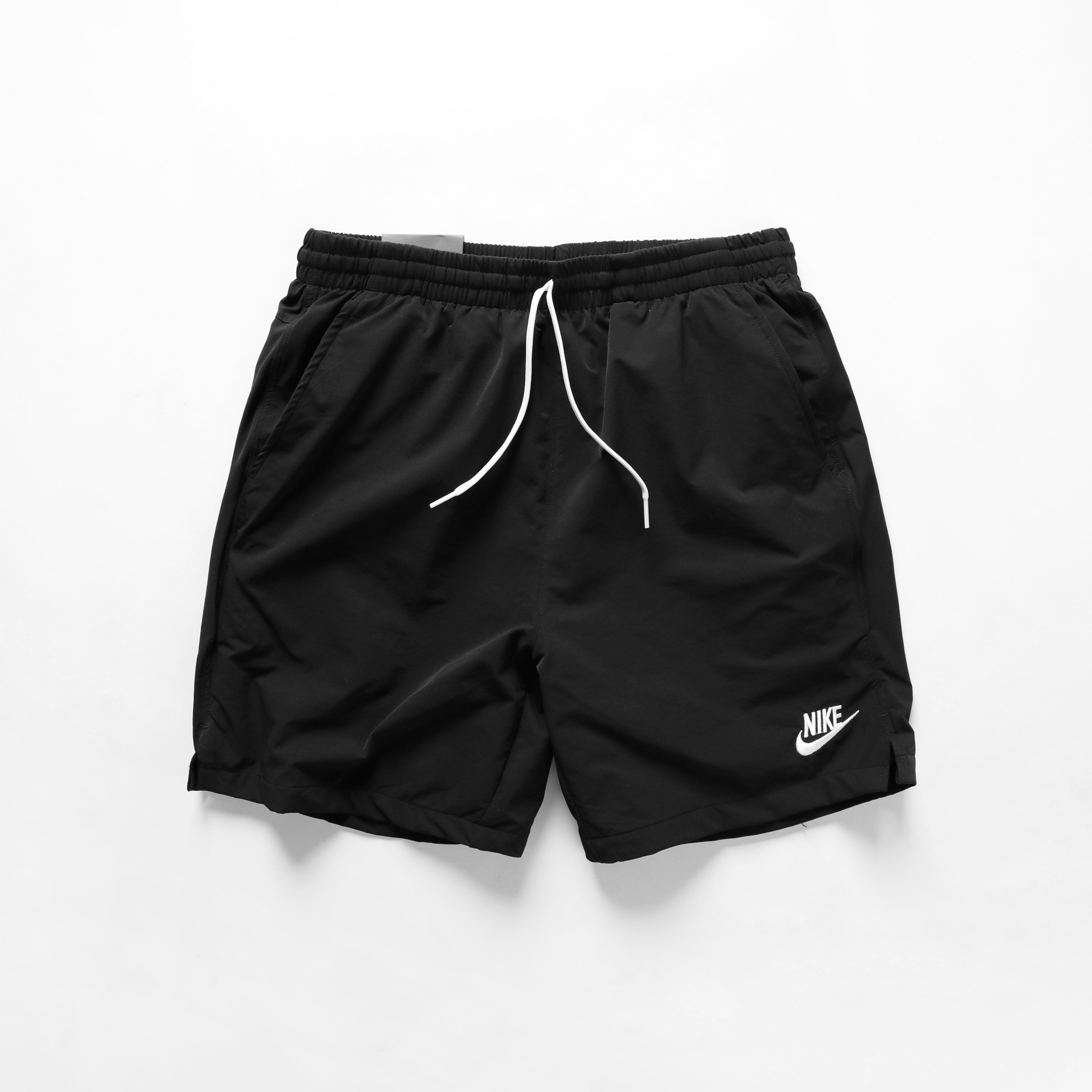 Short Gió Nike logo nhỏ 2025