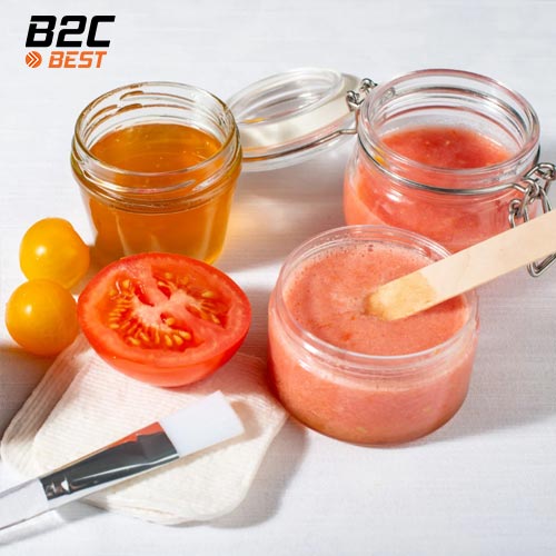 làm sáng da và se khít lỗ chân lông bằng cà chua