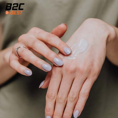 ngồi máy lạnh nhiều bị khô da và cách chăm sóc da -6