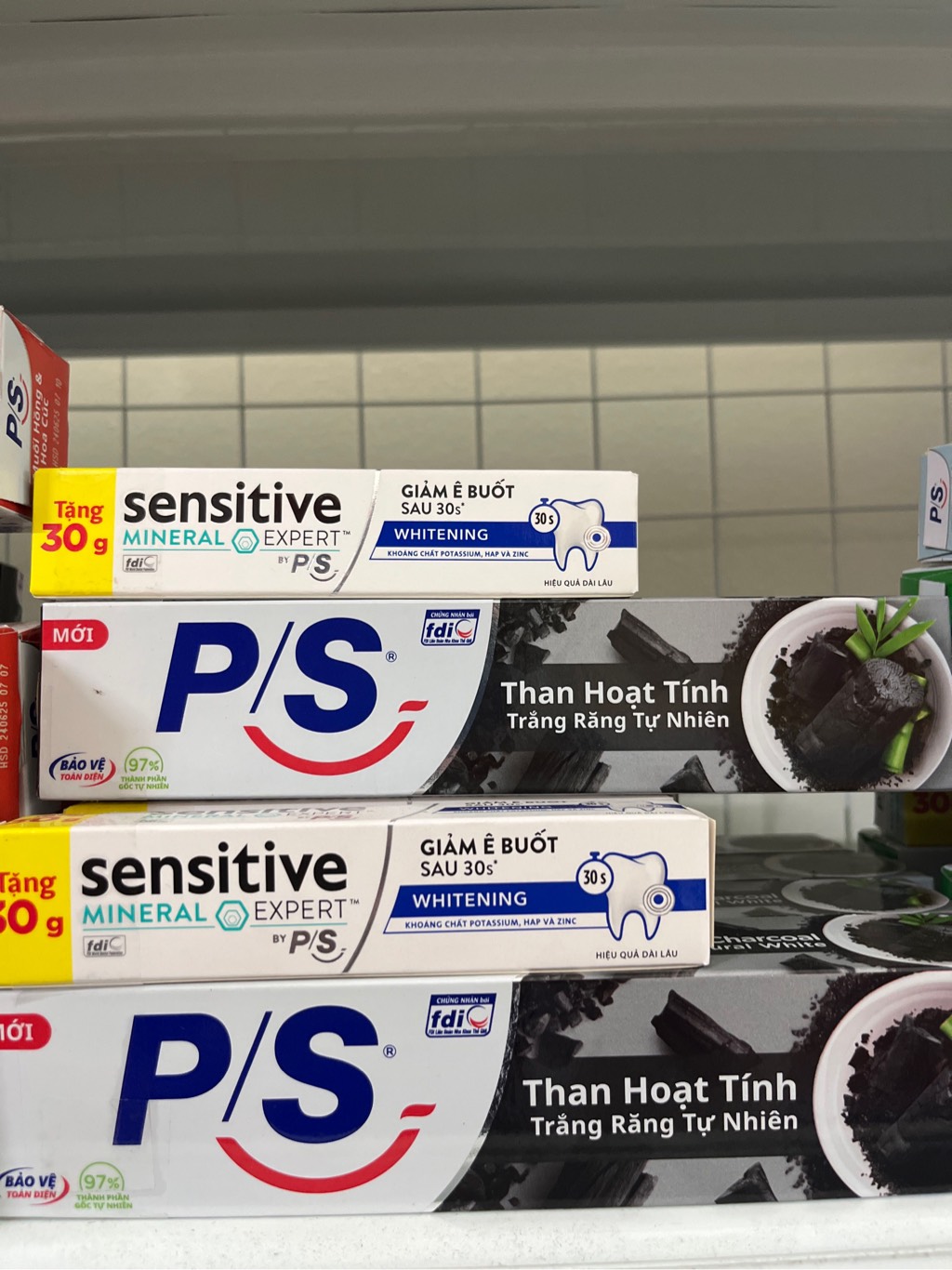 Kem đánh răng P/S