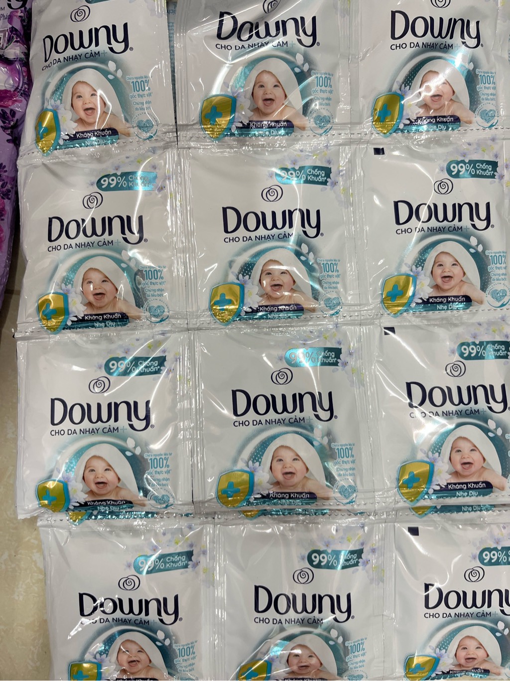 Nước xả Downy
