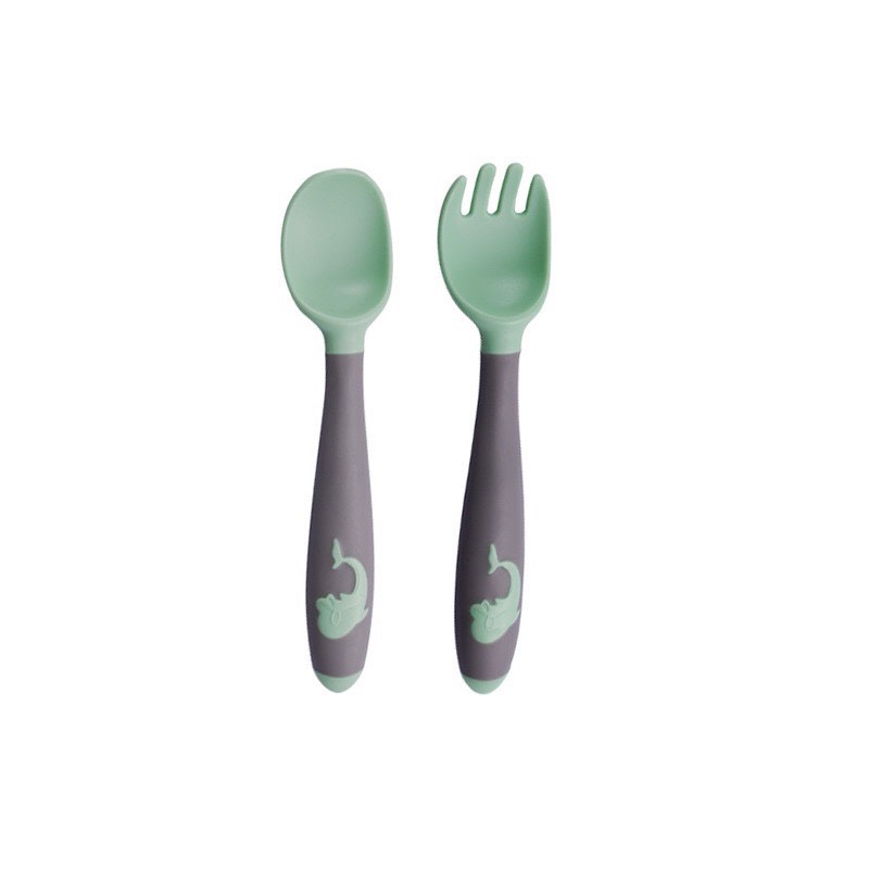 SET 2 THÌA DĨA CÓ THỂ UỐN CONG 360 ĐỘ CHO BÉ TẬP XÚC THỜI KỲ ĂN DẶM HÌNH CÁ HEO XINH XẮN ĐỰNG TRONG HỘP