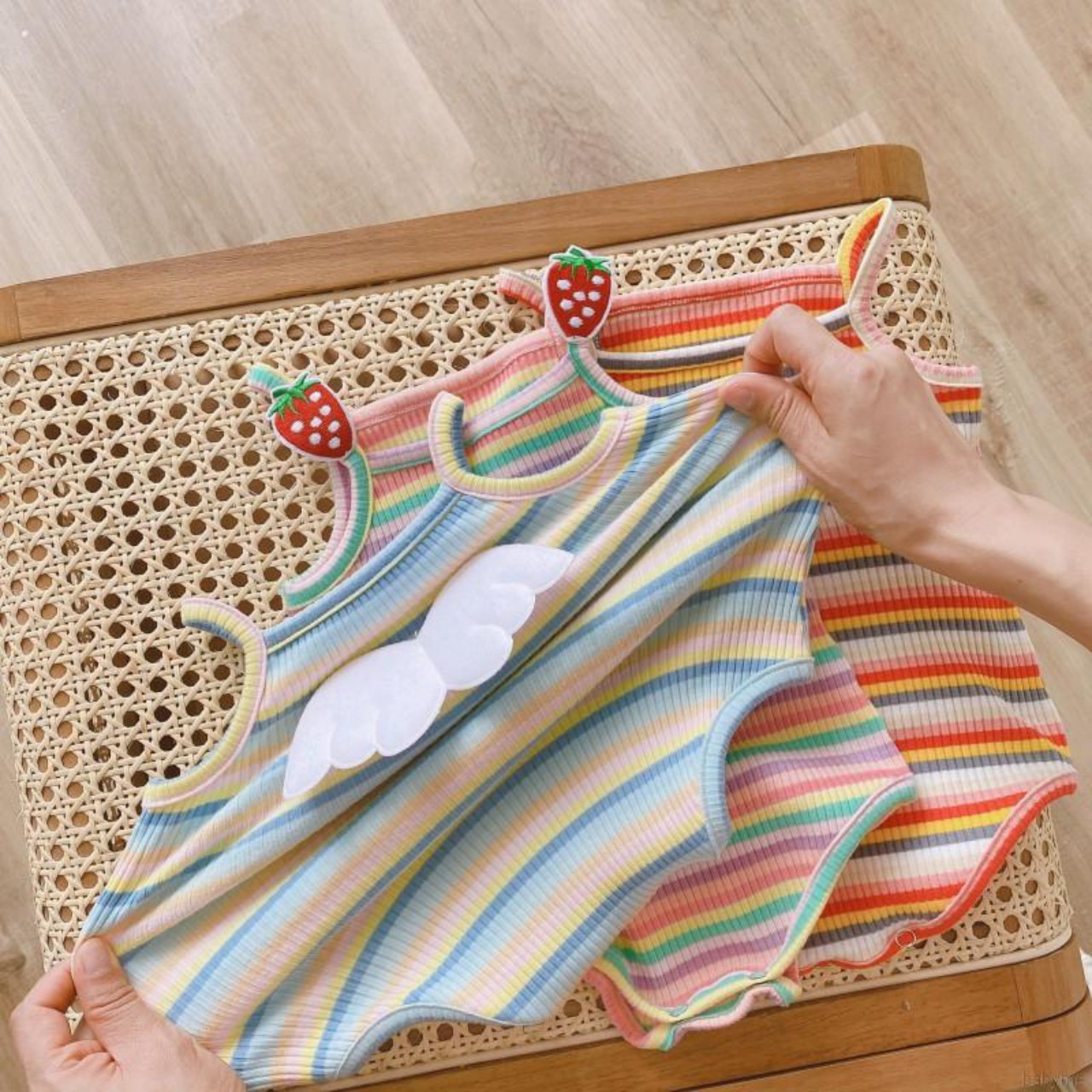 Bodysuit - Body Chíp 2 Dây Quảng Châu Thoáng Mát Mùa Hè Cho Bé Gái