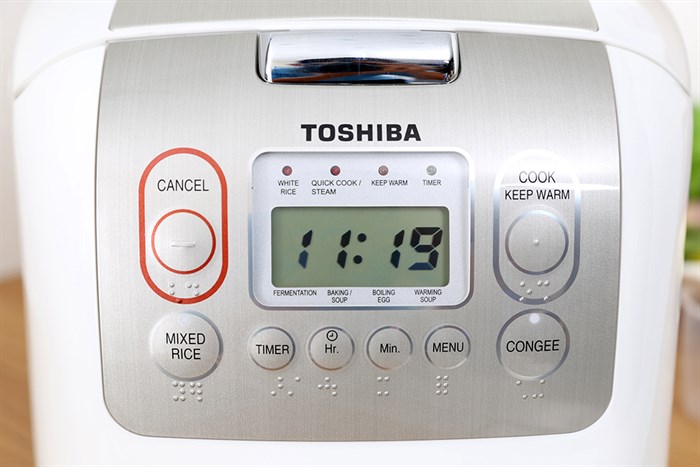 Nồi cơm điện tử Toshiba 1.8 lít RC-18NMFVN(WT) – Công nghệ nấu 3D, lòng nồi chống dính, 11 chế độ nấu đa dạng