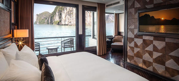 Du thuyền 5 sao Hạ Long Ambassador Cruise 01 Du thuyền 5 sao Hạ Long Ambassador Cruise 01
