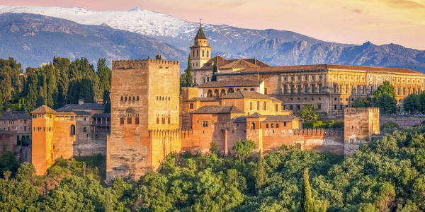 Alhambra - Top địa điểm du lịch Tây Ban Nha đẹp Alhambra - Top địa điểm du lịch Tây Ban Nha đẹp