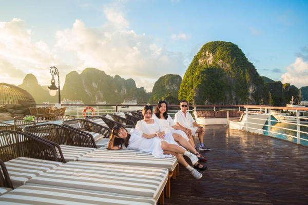 Những góc check in “nghìn like” trên du thuyền Ambassador 13 Những góc check in “nghìn like” trên du thuyền Ambassador 13