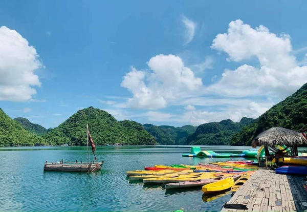 Tour vịnh Lan Hạ 1 ngày Tour vịnh Lan Hạ 1 ngày