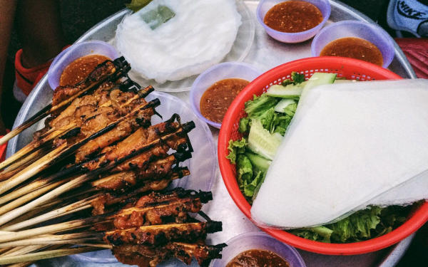 Top 10+ quán ăn ngon tại Hội An - Bánh ướt thịt nướng bà Hường Top 10+ quán ăn ngon tại Hội An - Bánh ướt thịt nướng bà Hường