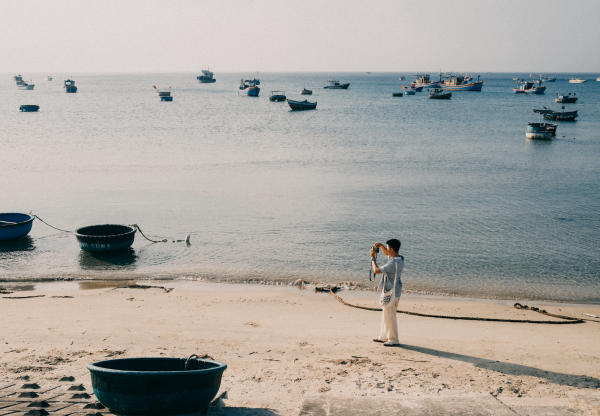 bình minh ở làng chài Nhơn Lý