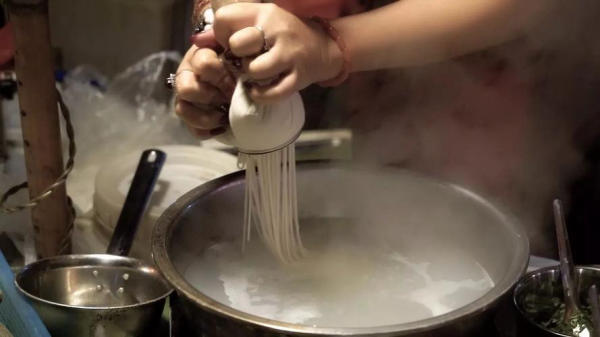 Bún qua cầu Bún qua cầu