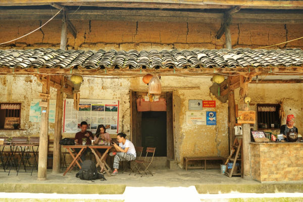 Cafe cực bắc gần cột cờ lũng cú Cafe cực bắc gần cột cờ lũng cú
