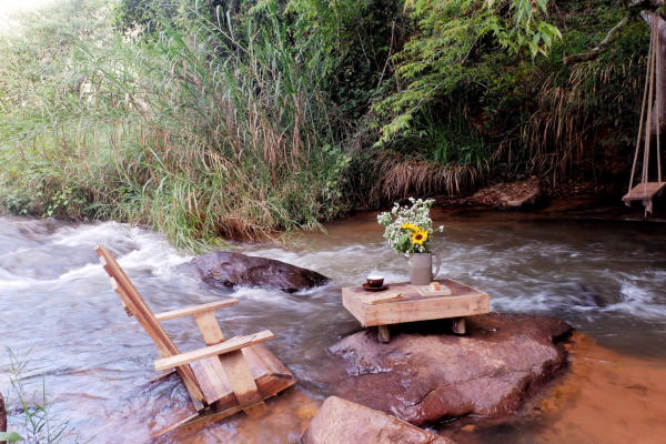 Tiệm Cà Phê Nhà Bên Suối - Tiệm Cafe sống ảo đẹp ở Đà Lạt 02 Tiệm Cà Phê Nhà Bên Suối - Tiệm Cafe sống ảo đẹp ở Đà Lạt 02