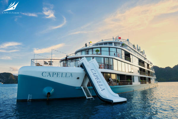 Capella Cruise - Du thuyền gia đình