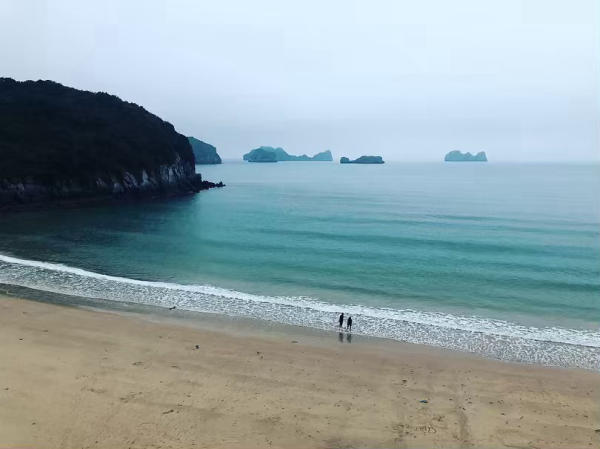 Ở miền Bắc có bãi biển nào đẹp?