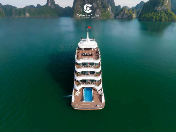 Du thuyền Catherine Cruise 6 sao Hạ Long