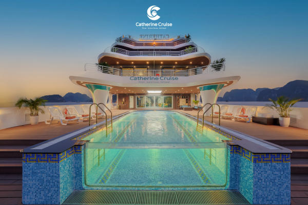 Catherine Cruises Ha long
