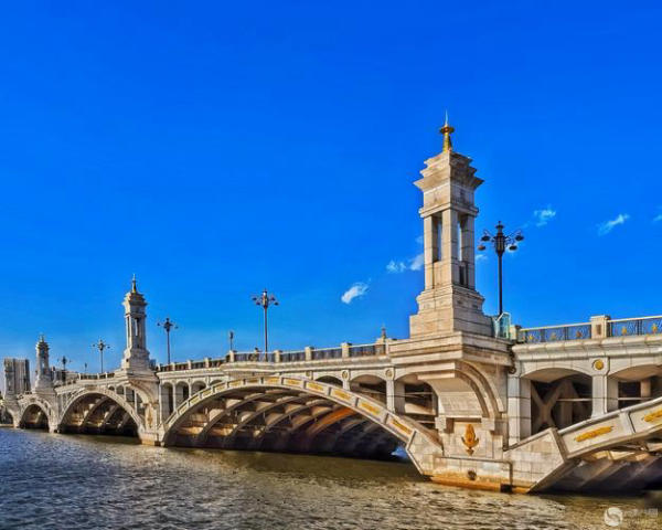 Cầu phong cách châu Âu ở Đại Lý