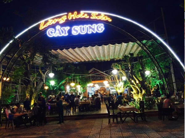 Nhà hàng Cây Sung ở Sơn Trà, Đà Nẵng 01 Nhà hàng Cây Sung ở Sơn Trà, Đà Nẵng 01