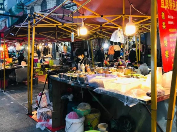 Chợ đêm Song Kiều ở Côn Minh