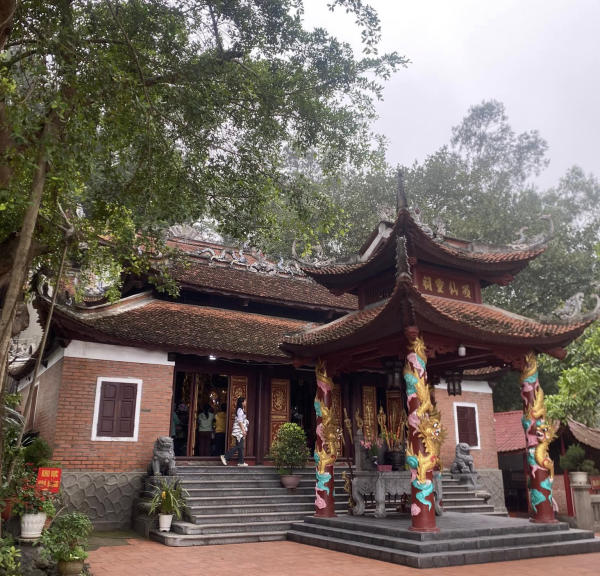 Địa điểm du lịch Vân Đồn, Quảng Ninh nổi tiếng - Đền Cặp Tiên Địa điểm du lịch Vân Đồn, Quảng Ninh nổi tiếng - Đền Cặp Tiên
