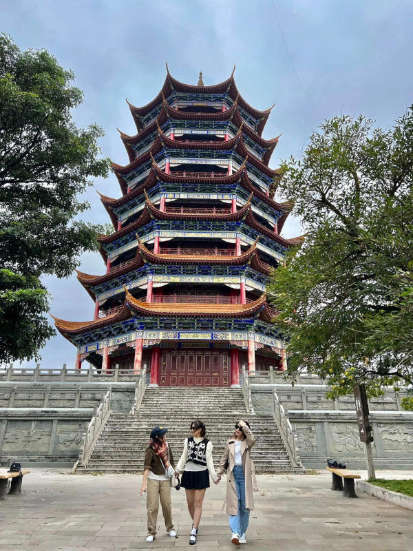 Chu Tử Lâu - Vườn Lựu Vạn Mẫu Mông Tự