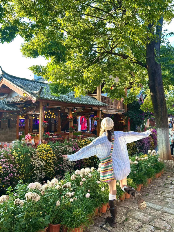 Thời tiết mùa hè Lệ Giang