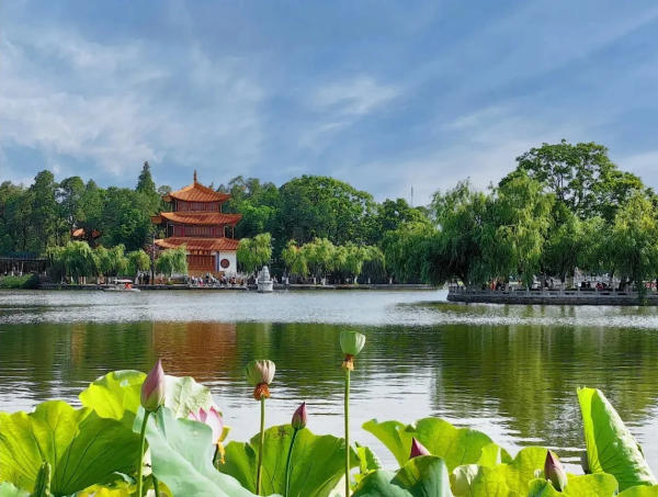 Tour Côn Minh Mono chất lượng