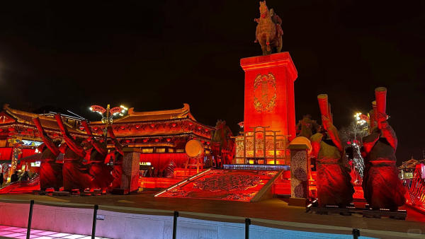 Điêu khắc ở Đại Đường Bất Dạ Thành