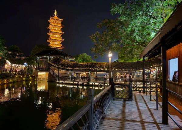 Đêm tại Tây Sách và Đông Sách Ô Trấn