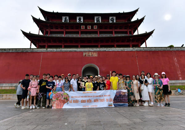 tour Vân Nam