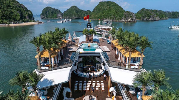 Nên đi du thuyền Hạ Long mấy ngày