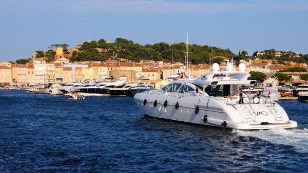 Đi thuyền ở Saint - Tropez - Du lịch miền Nam nước Pháp 01 Đi thuyền ở Saint - Tropez - Du lịch miền Nam nước Pháp 01