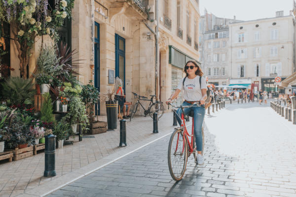 Đạp xe quanh những ngôi làng ở Bordeaux nước Pháp 01 Đạp xe quanh những ngôi làng ở Bordeaux nước Pháp 01