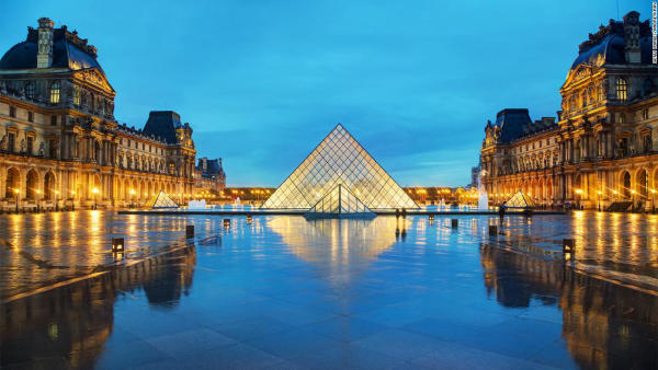 Bảo tàng Louvre - Địa điểm du lịch nổi tiếng Pháp 02 Bảo tàng Louvre - Địa điểm du lịch nổi tiếng Pháp 02